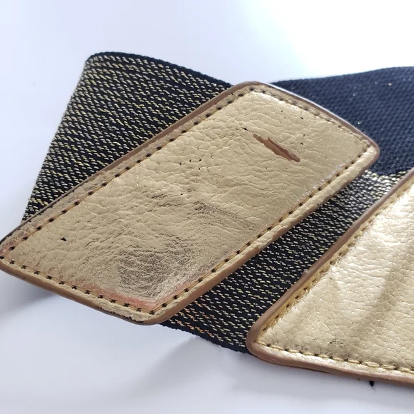 Elasticized Cinch Belt with Latch and Chain - Picture 15 of 16